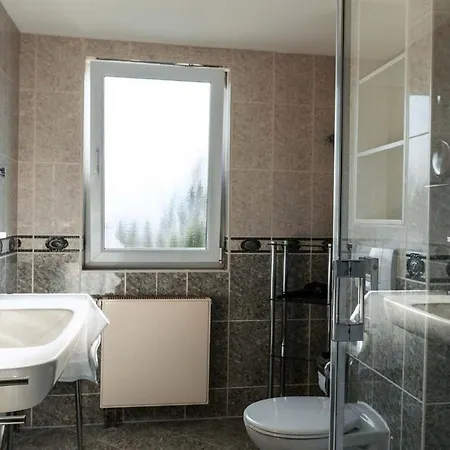 Mit Meerblick Und Balkon, Gratis Nutzung Vom Ahoi Erlebnisbad Und Sauna In Sellin - Meeresblick 29 Apartment