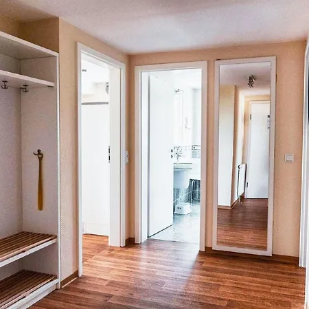 Mit Meerblick Und Balkon, Gratis Nutzung Vom Ahoi Erlebnisbad Und Sauna In Sellin - Meeresblick 29 Apartment