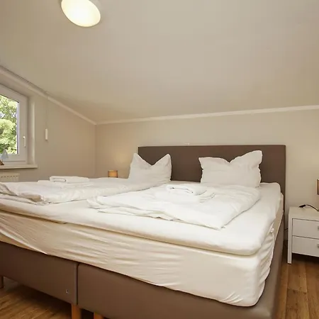 Mit Meerblick Und Balkon, Gratis Nutzung Vom Ahoi Erlebnisbad Und Sauna In Sellin - Meeresblick 29